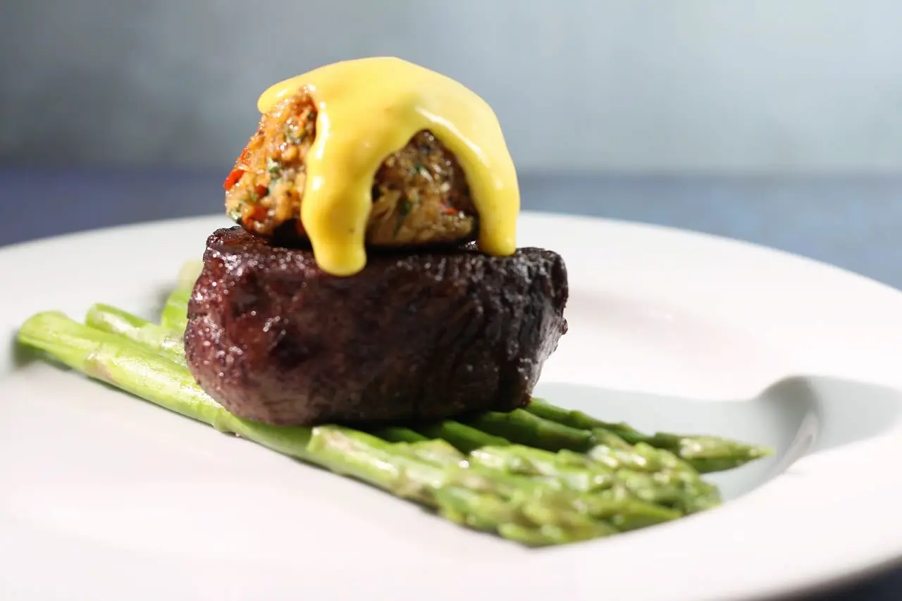 Crusted steak